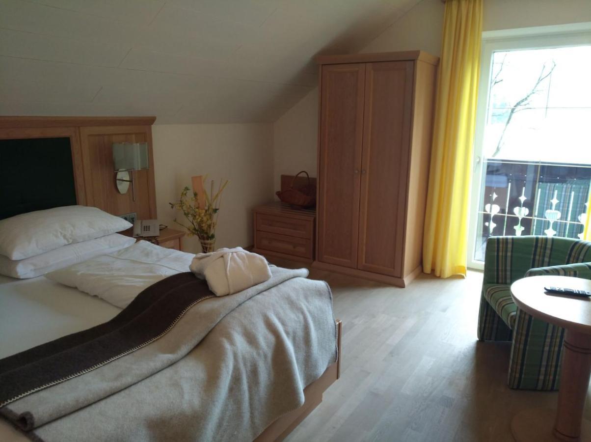 Hotel & Gasthof Fuerberg 圣吉尔根 外观 照片