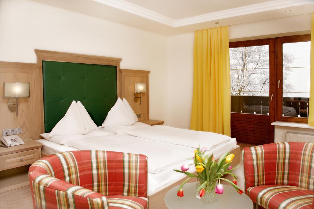 Hotel & Gasthof Fuerberg 圣吉尔根 外观 照片
