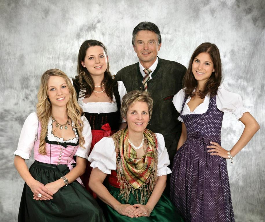 Hotel & Gasthof Fuerberg 圣吉尔根 外观 照片