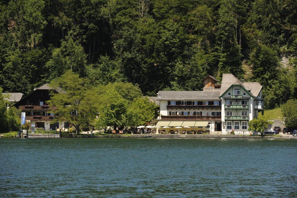 Hotel & Gasthof Fuerberg 圣吉尔根 外观 照片